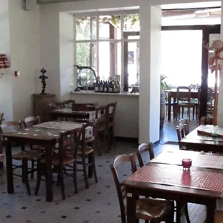 Hotel Hotel-restaurant Le Parisien *